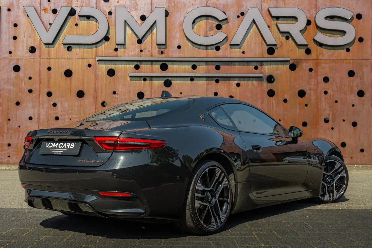 BEV 92kWh 560kW Folgore Auto AWD | Assist Pack | Connect Pack | Sonus Faber | CarPlay |