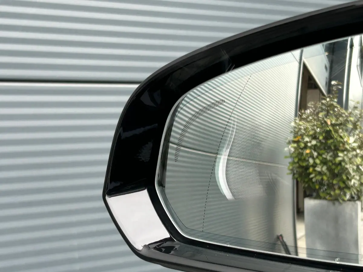 2.0 T4 R-Design | Pano | HU-Display | Harman/Kardon | Pilot Assist | Sportstoel |