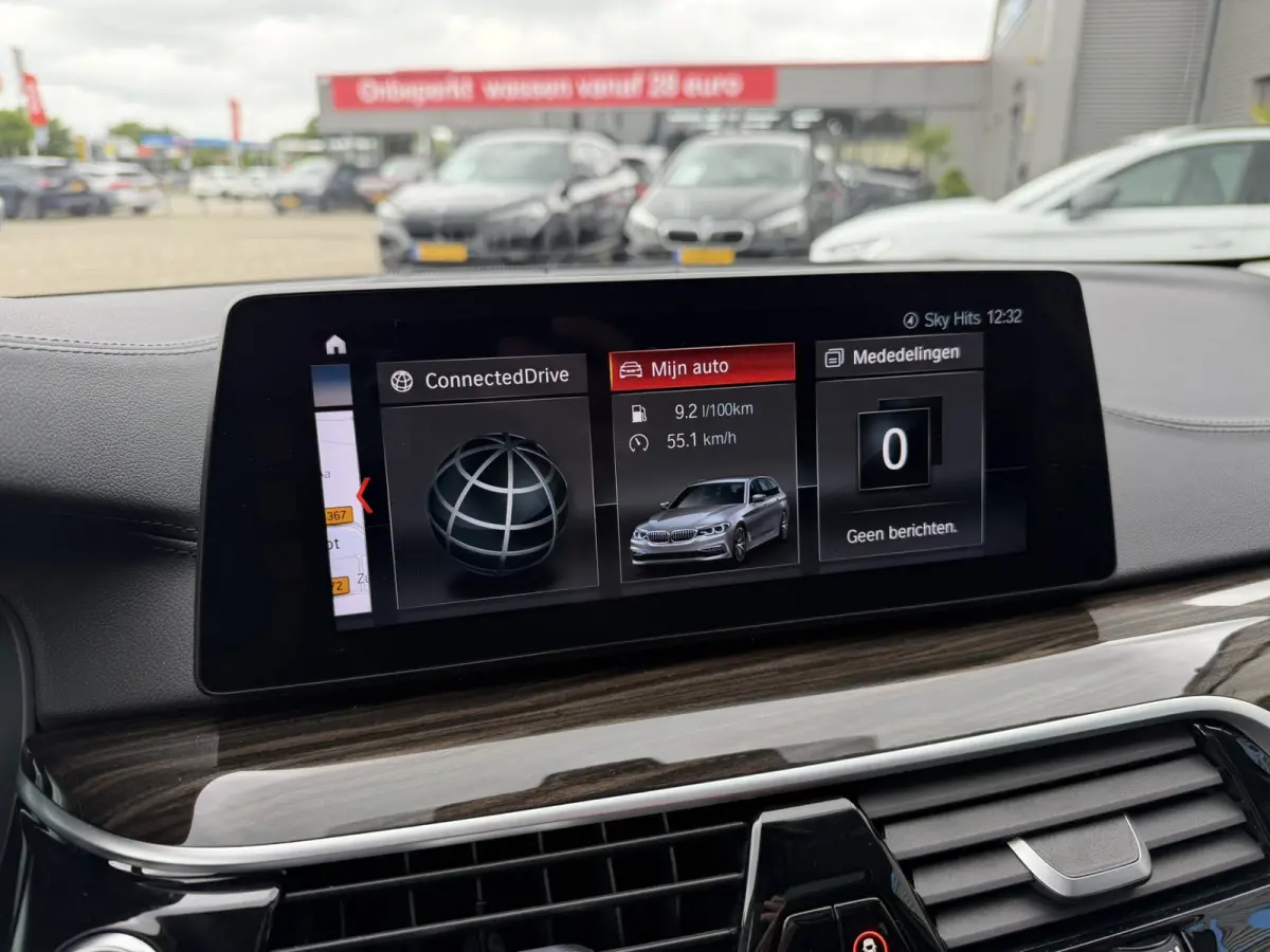 530i High Executive Panoramadak Leder LED Head-Up Display Achteruitrijcamera