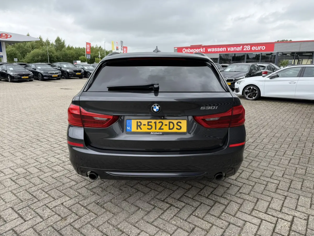 530i High Executive Panoramadak Leder LED Head-Up Display Achteruitrijcamera