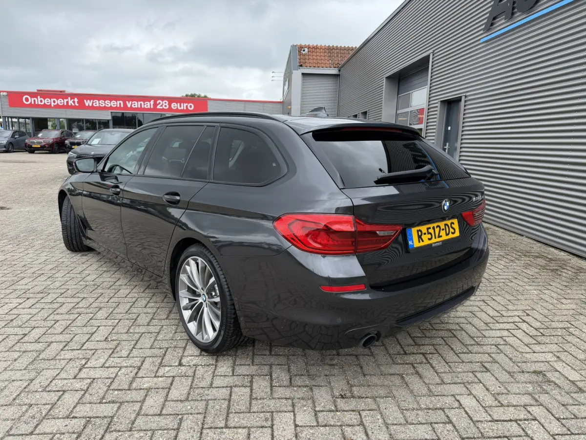 530i High Executive Panoramadak Leder LED Head-Up Display Achteruitrijcamera