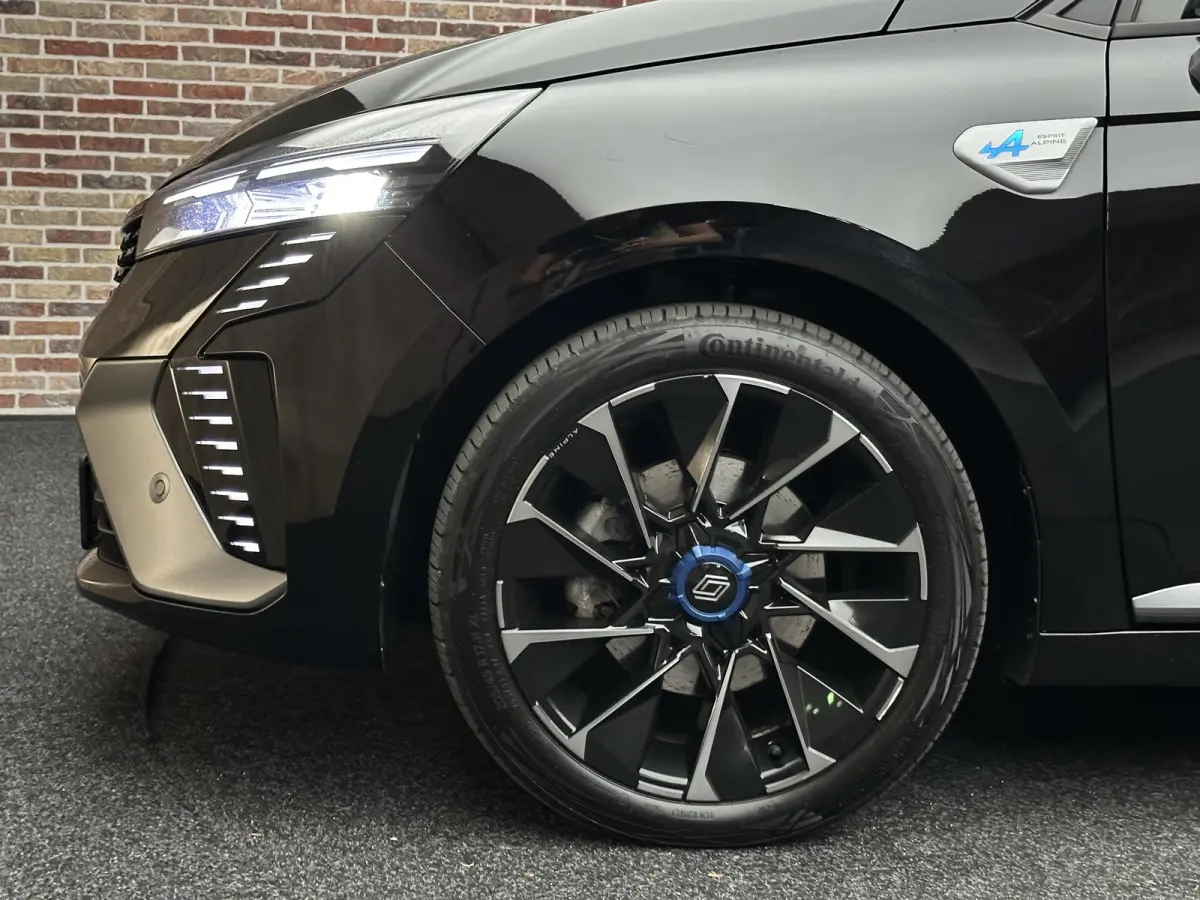 1.6 E-Tech Full Hybrid 145 esprit Alpine | BOSE| Adaptive cruise|