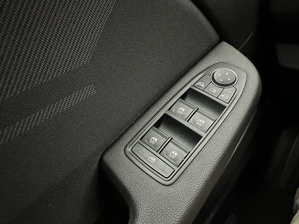 1.6 E-Tech Full Hybrid 145 esprit Alpine | BOSE| Adaptive cruise|