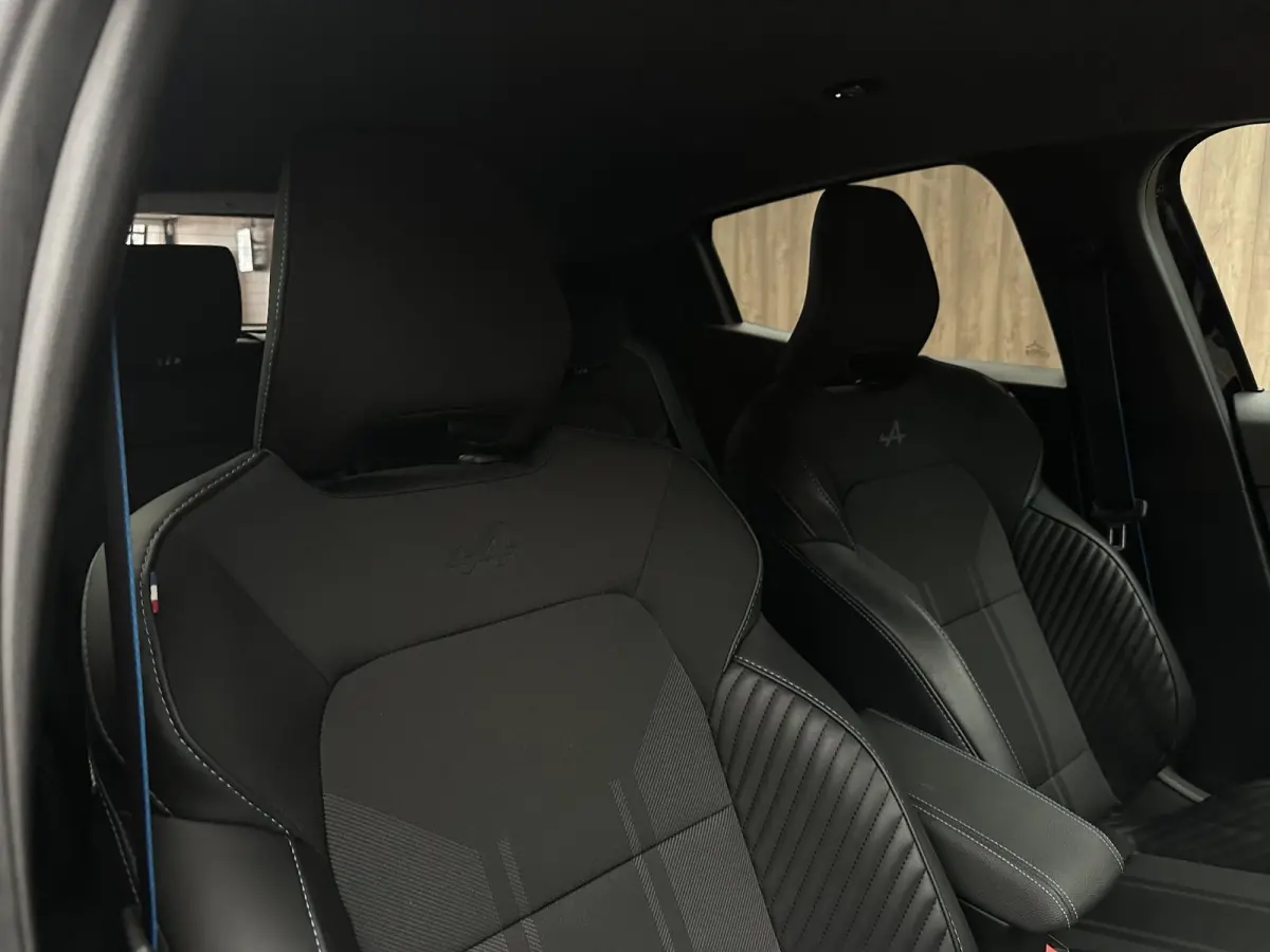 1.6 E-Tech Full Hybrid 145 esprit Alpine | BOSE| Adaptive cruise|