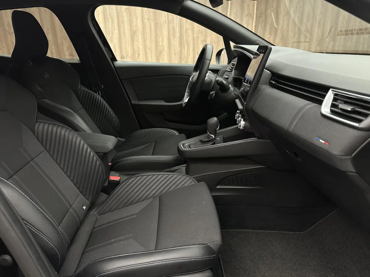 1.6 E-Tech Full Hybrid 145 esprit Alpine | BOSE| Adaptive cruise|