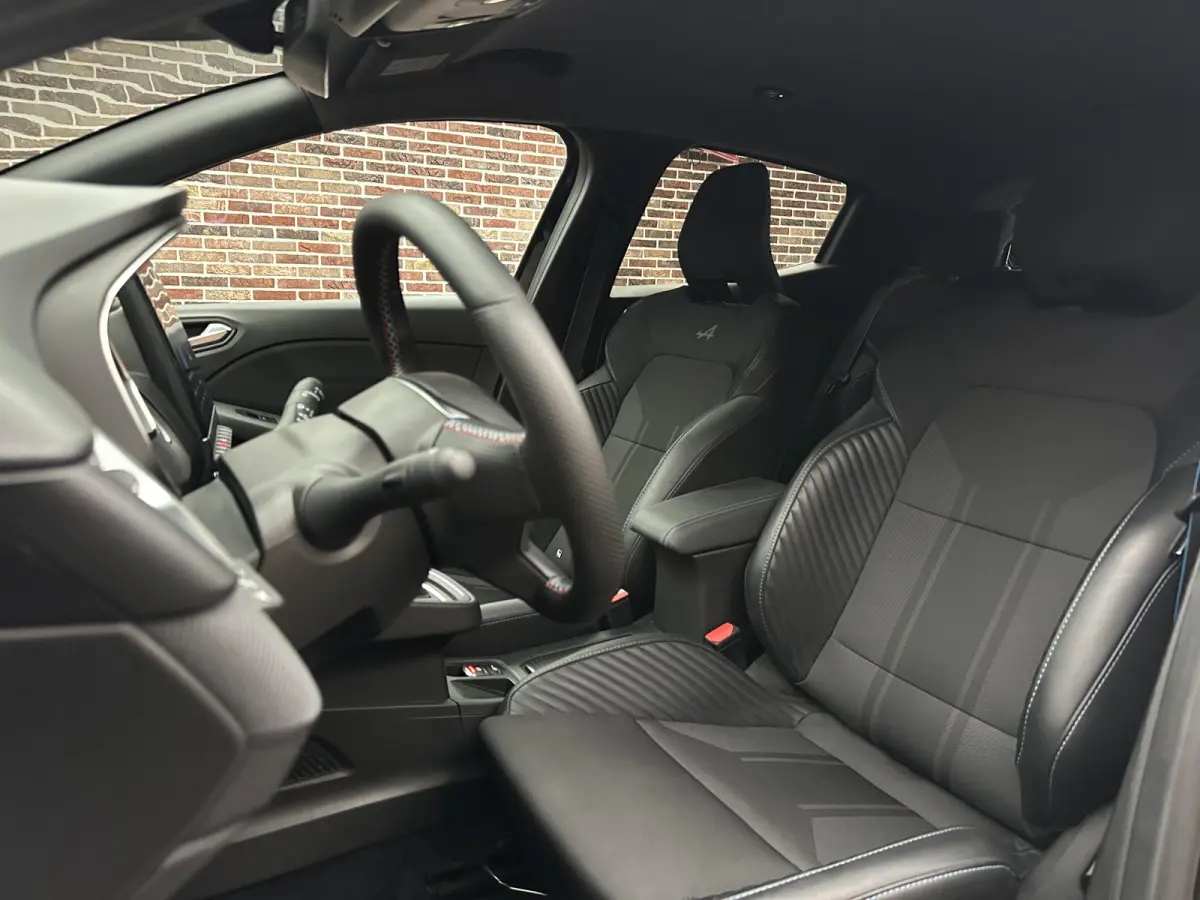 1.6 E-Tech Full Hybrid 145 esprit Alpine | BOSE| Adaptive cruise|