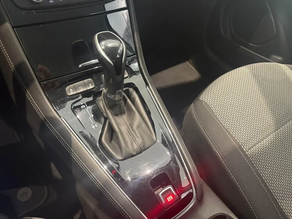 1.2 Turbo Edition TREKHAAK | CAMERA | AUTOMAAT CRUISE CONTROL | AUTOMAAT