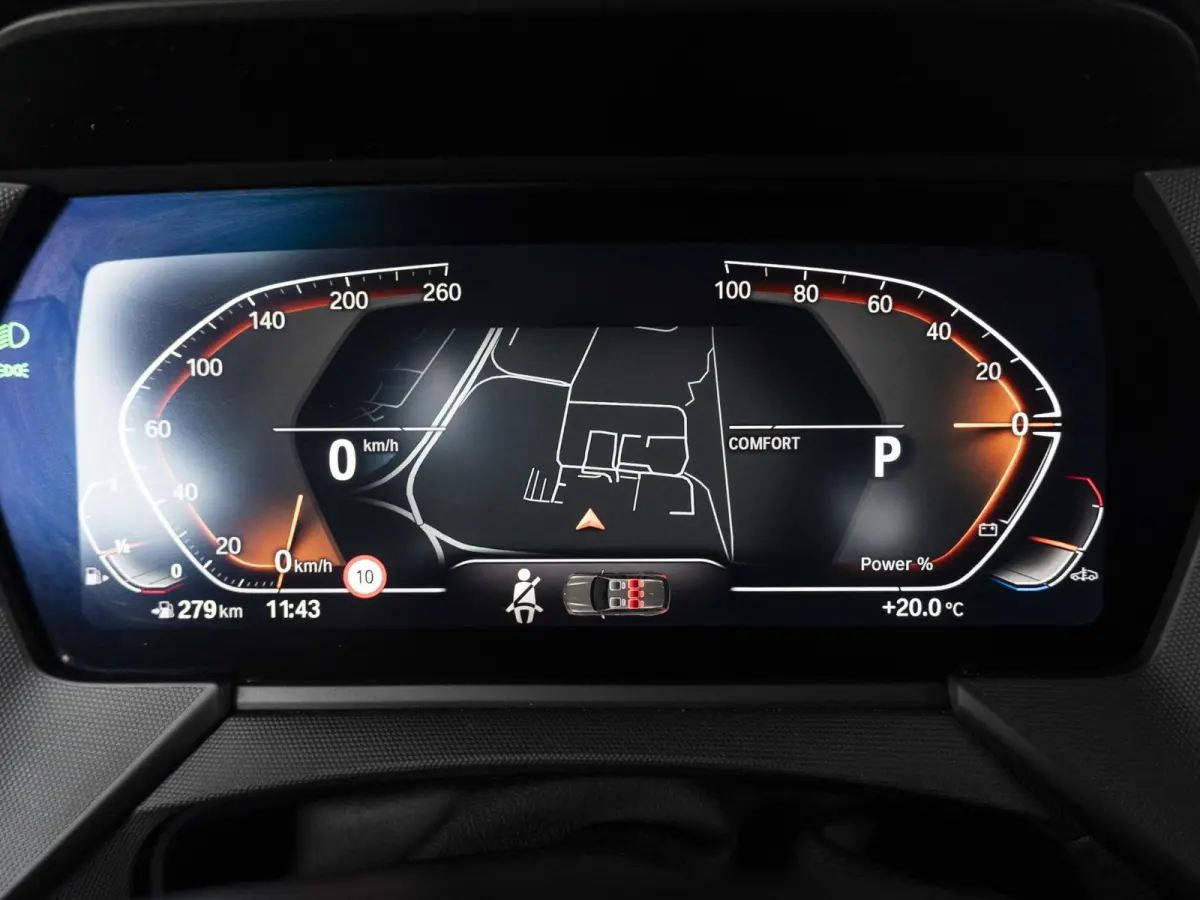 5-deurs 118i | M Sportpakket | Innovation Pack | Comfort Pack | 17 inch | Stuurwielrand verwarmd | Comfort Access | Head Up Display | HiFi | Parking Assistant