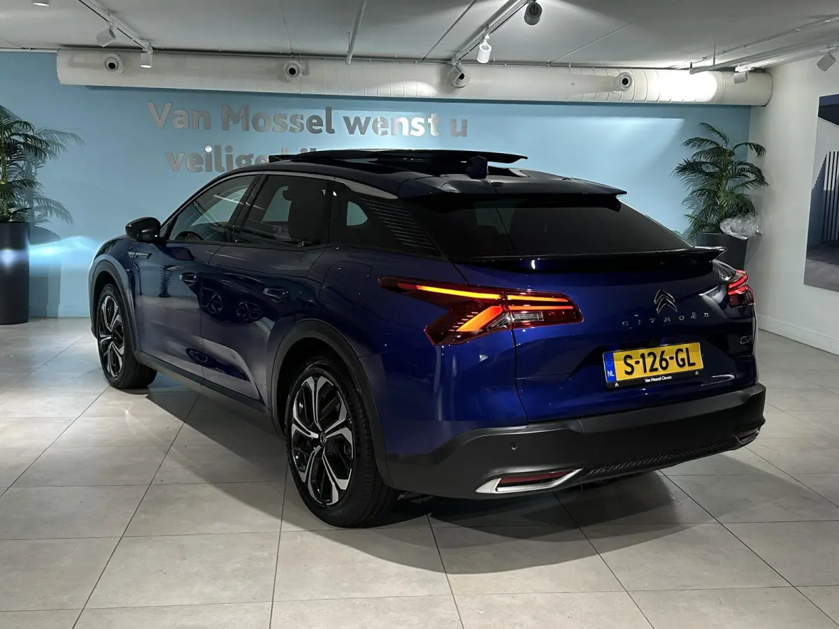 1.6 Plug-in Hybrid 225 Shine | Panoramisch schuif- kanteldak | Camera | Climate control | Navigatie