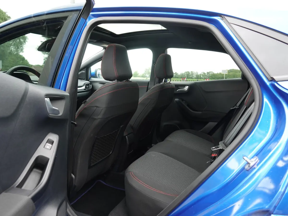 1.0 EcoBoost 125PK ST-Line AUTOM. PANO | WINTERPACK | BLIS | CAMERA
