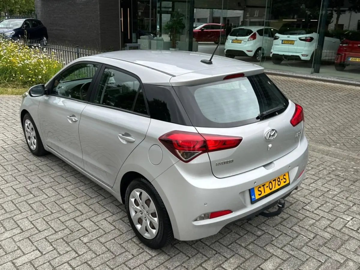 1.0 T-GDI Comfort | Navi | Camera | Trekhaak | Cruise