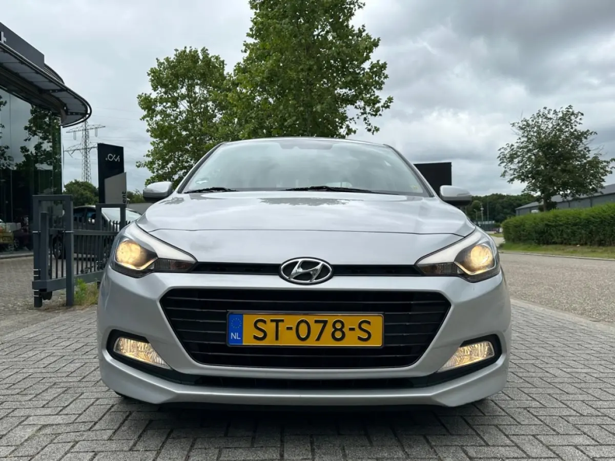 1.0 T-GDI Comfort | Navi | Camera | Trekhaak | Cruise