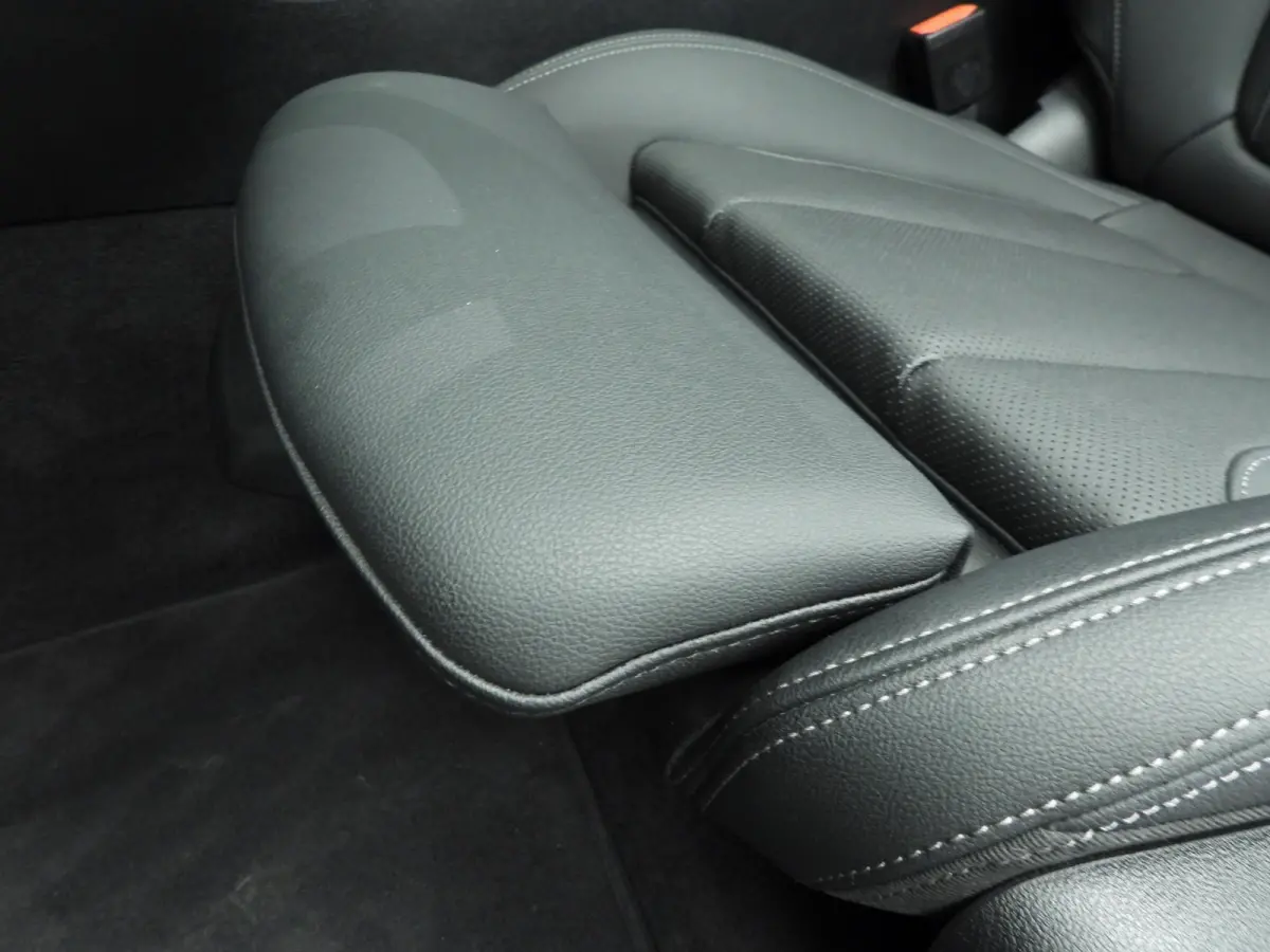 420i | M-Sportpakket | LED | Navigatie |Sportstoelen | Stoelverwarming | DAB | Alu 19 inch