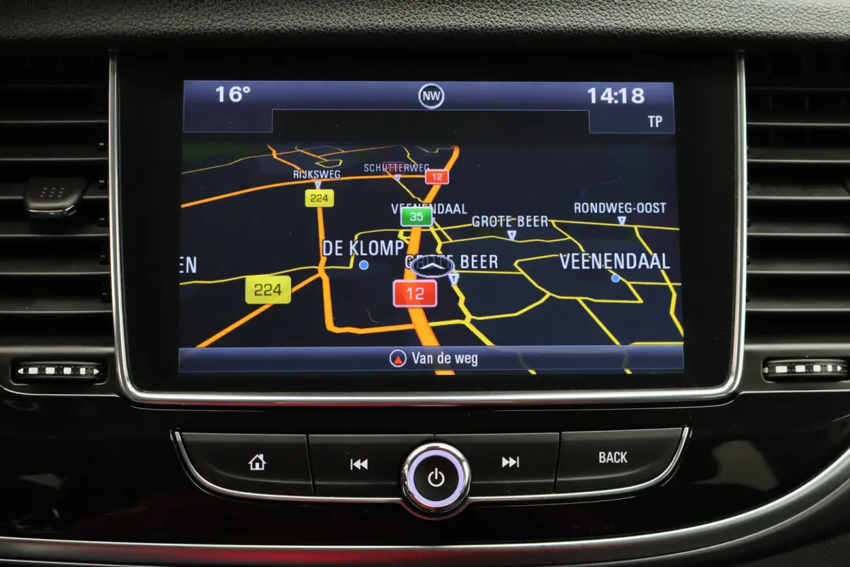 1.4 Turbo Business+ Apple Carplay, Cruise, Bluetooth, Climate, DAB, PDC, Trekhaak, 17''