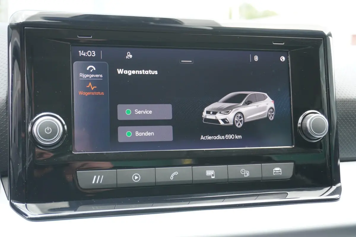 1.0 EcoTSI 95pk Style | Climatronic | FullLink | PDC Achter