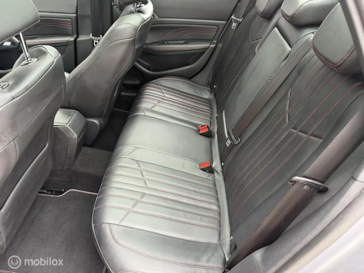 1.2 PureTech GT-line|AUTOMAAT|MASSAGESTO|PANO