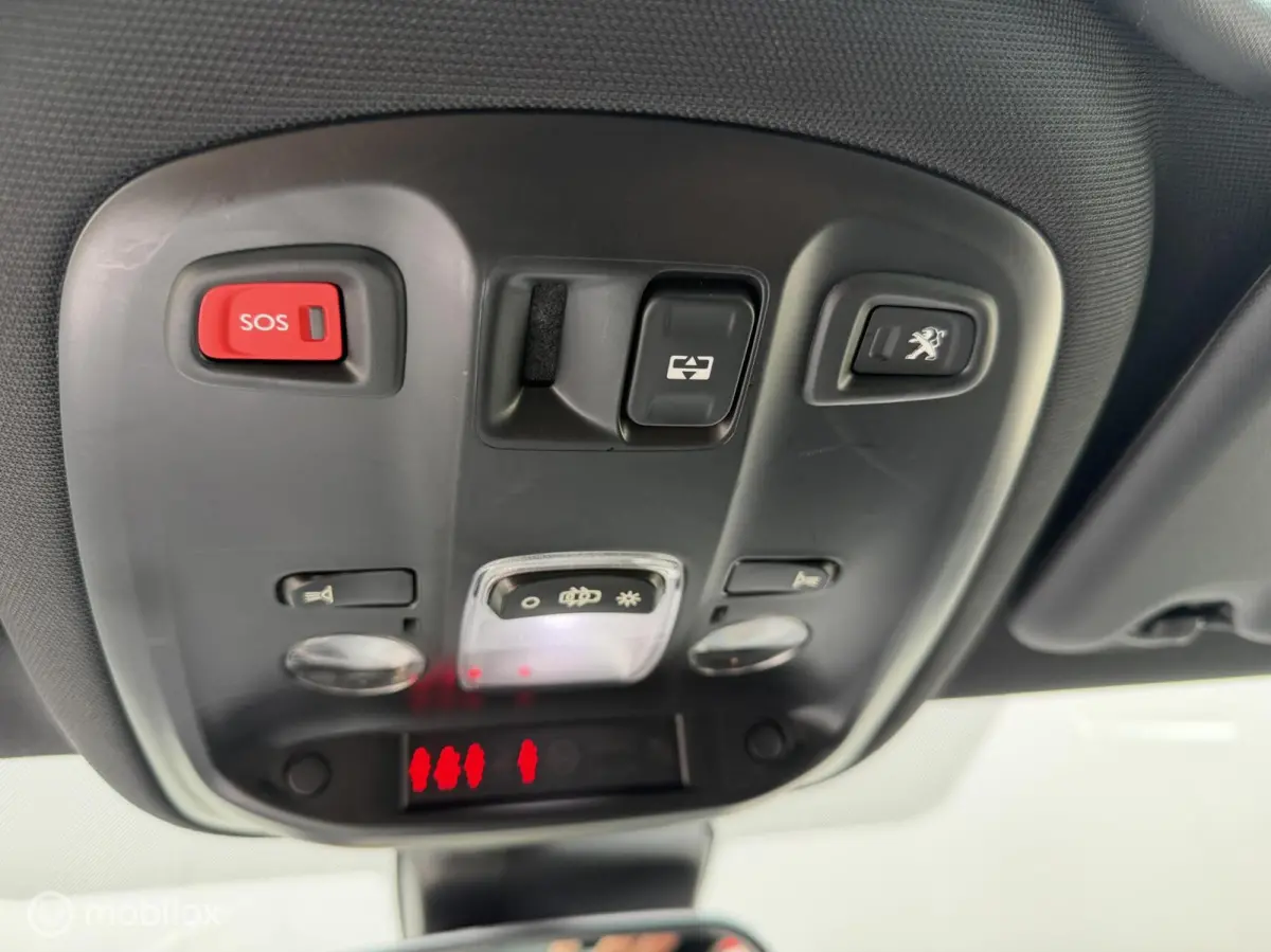 1.2 PureTech GT-line|AUTOMAAT|MASSAGESTO|PANO