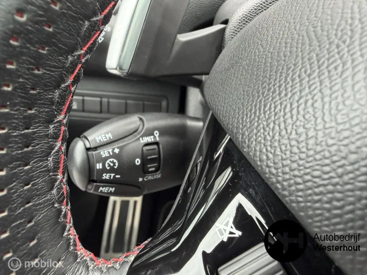 1.2 PureTech GT-line|AUTOMAAT|MASSAGESTO|PANO