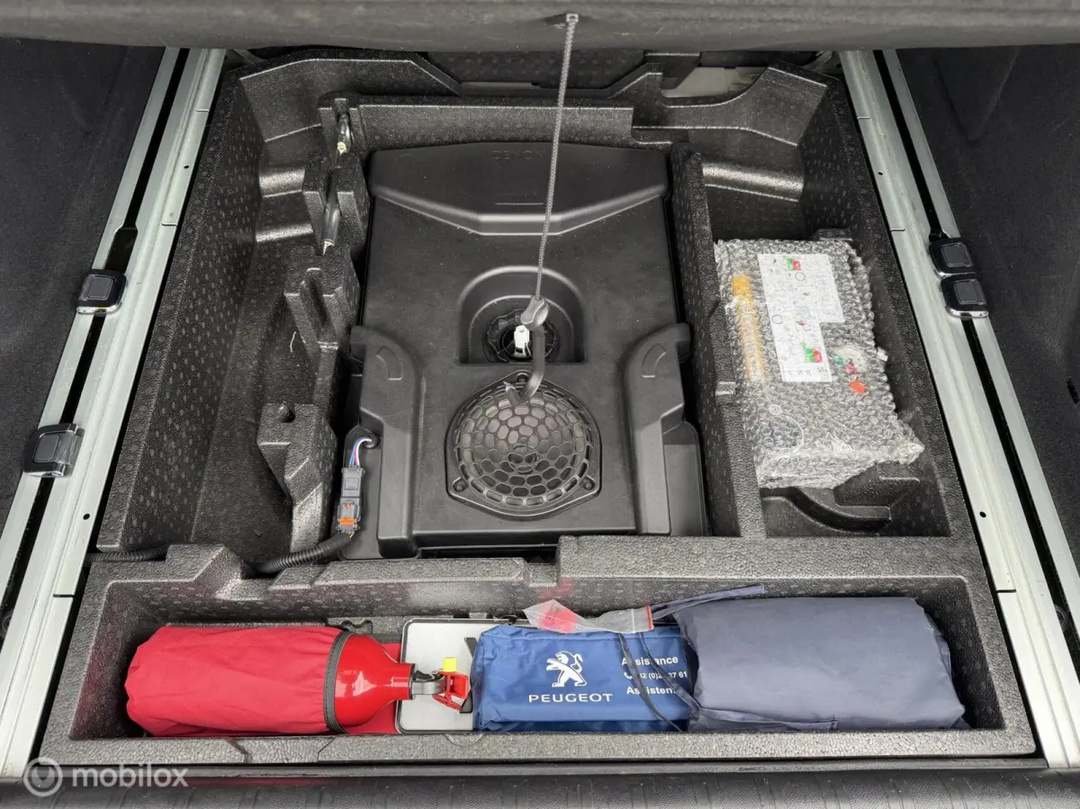 1.2 PureTech GT-line|AUTOMAAT|MASSAGESTO|PANO