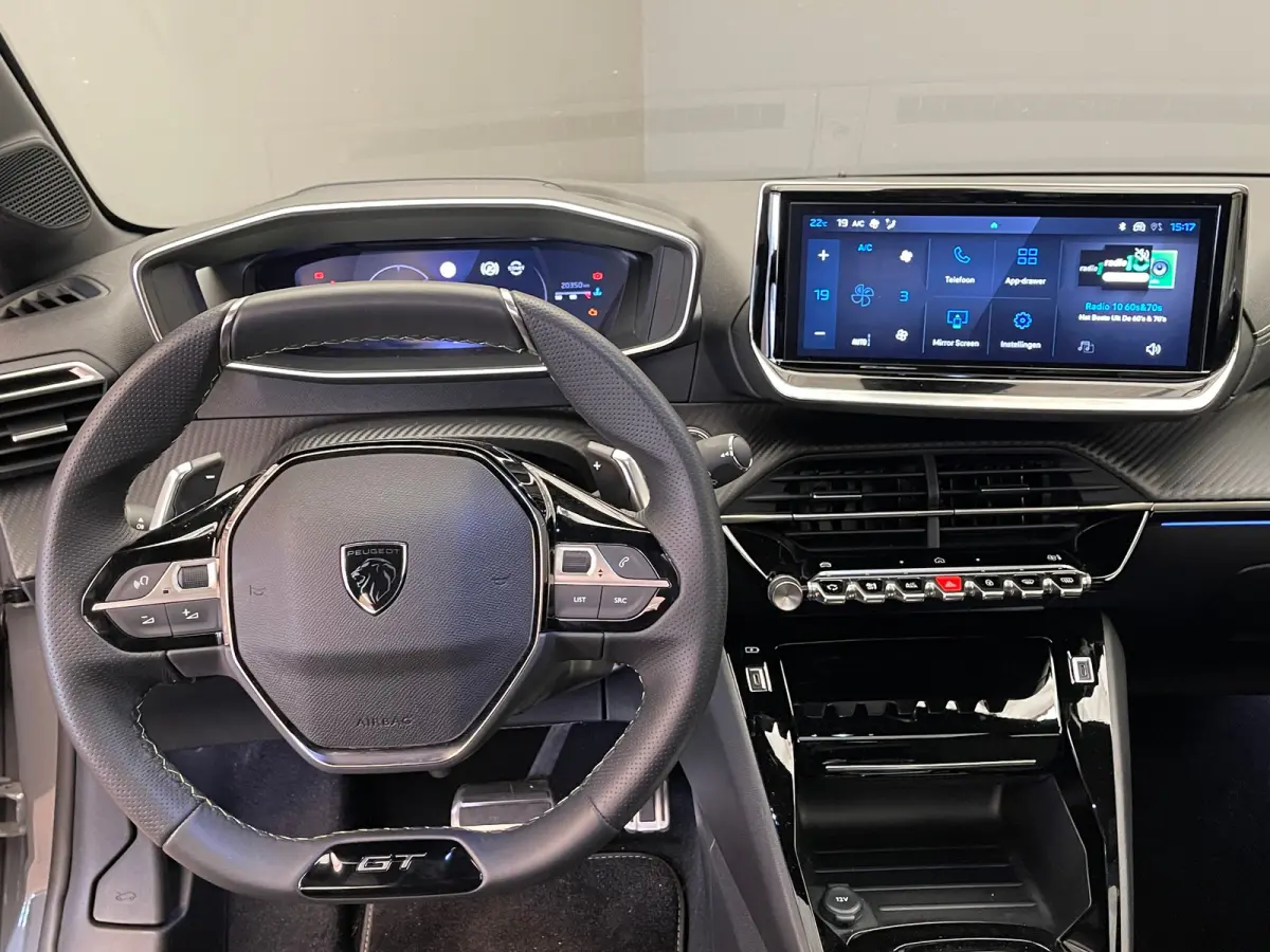 Hybrid 100 e-DCS6 GT Panorama Dak | LED | Digitaal Dashboard | Leder/Stof Sportstoelen | Carplay | Camera | Keyless | Achteruitrijcamera | Apple Carplay/Android Auto|telefoonintegratie premi