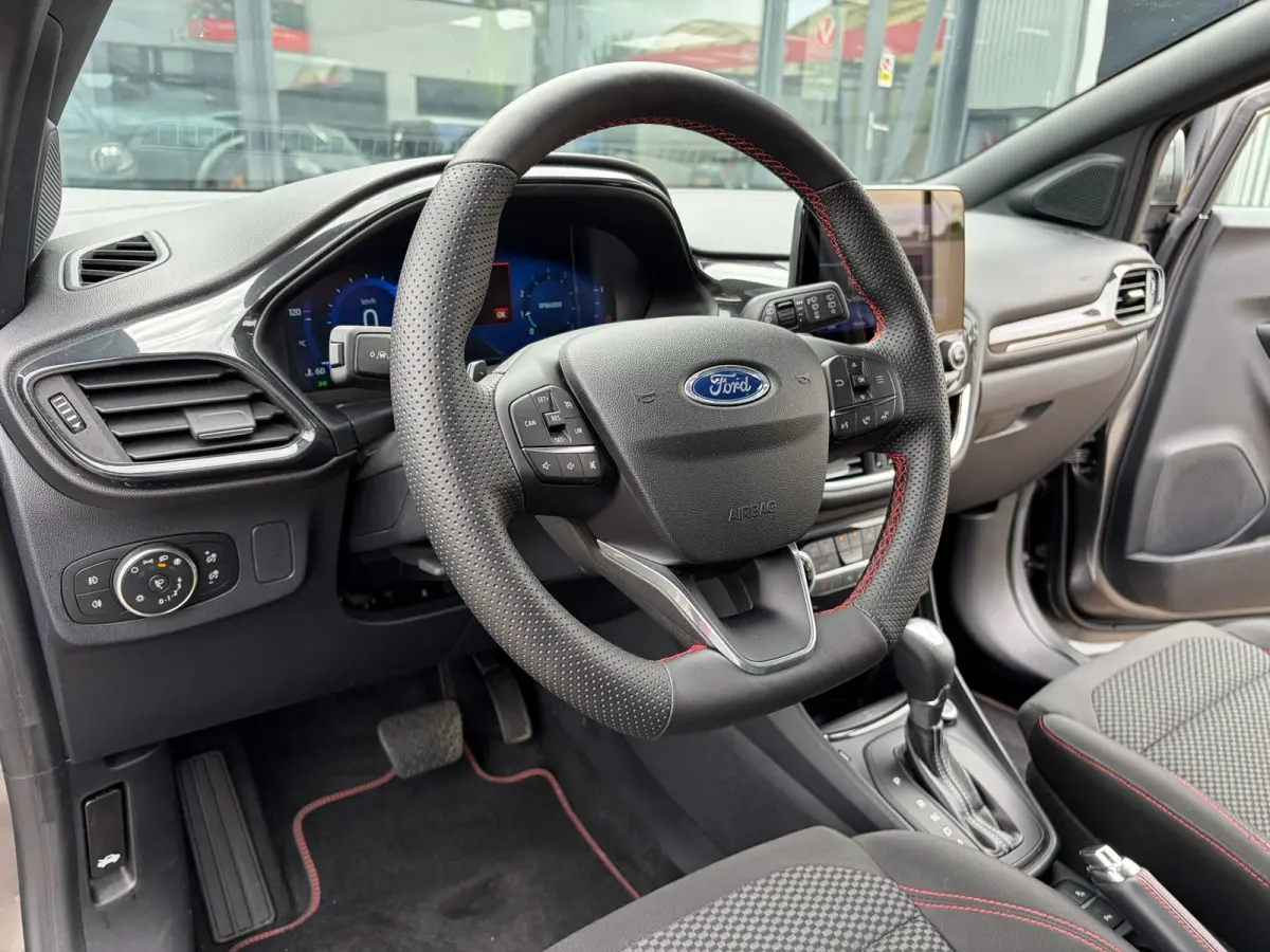 1.0 EcoBoost ST-Line X|Rijklaar prijs|Trekhaak|Camera|Stoel/stuur verw.|Carplay|
