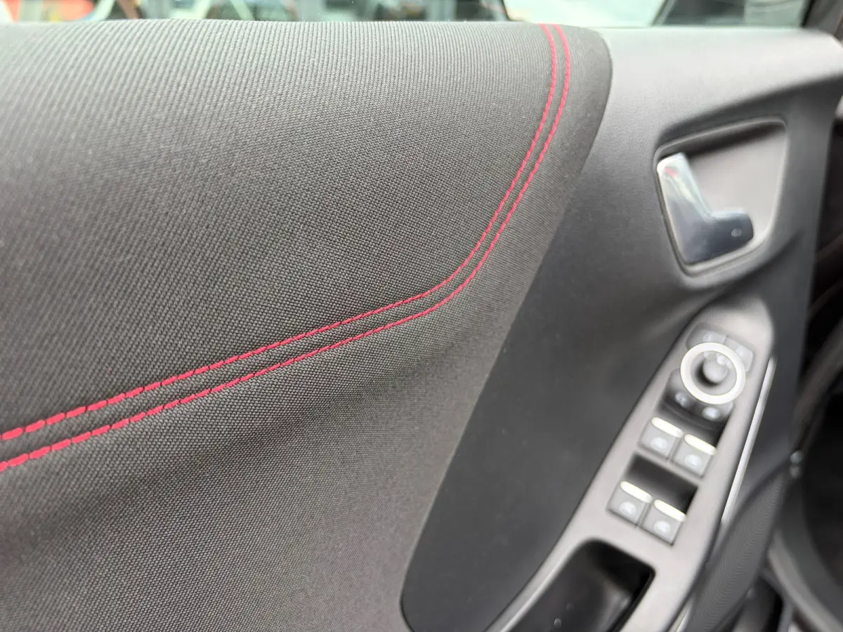 1.0 EcoBoost ST-Line X|Rijklaar prijs|Trekhaak|Camera|Stoel/stuur verw.|Carplay|