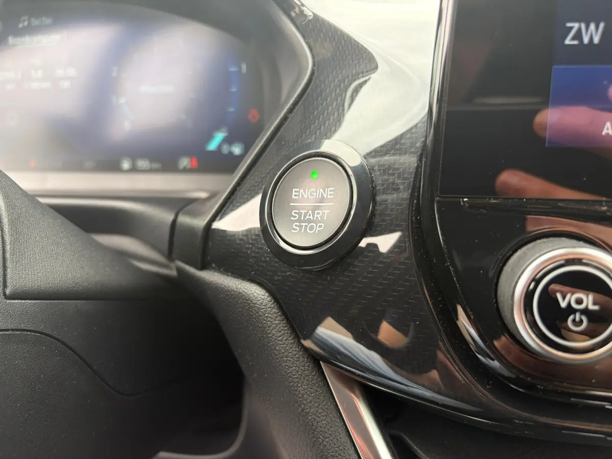 1.0 EcoBoost ST-Line X|Rijklaar prijs|Trekhaak|Camera|Stoel/stuur verw.|Carplay|