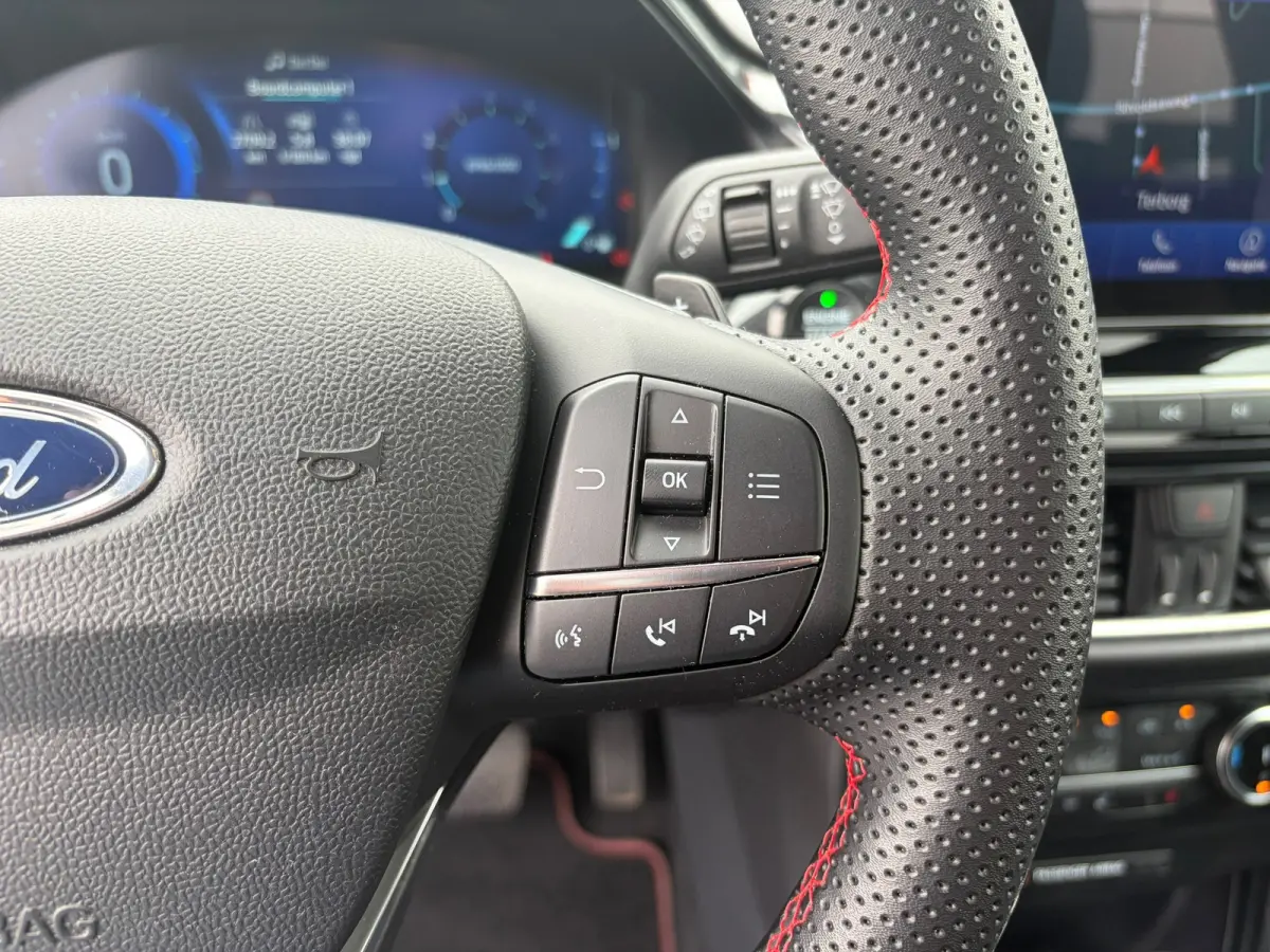 1.0 EcoBoost ST-Line X|Rijklaar prijs|Trekhaak|Camera|Stoel/stuur verw.|Carplay|