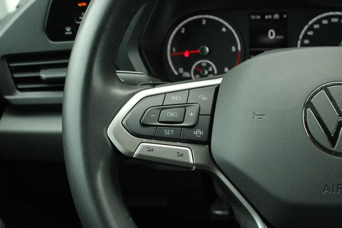 2.0 TDI 122pk DSG | Glaslook | Schuifdeur L+R | Navigatie | Parkeersensoren | Cruise Control | Airco