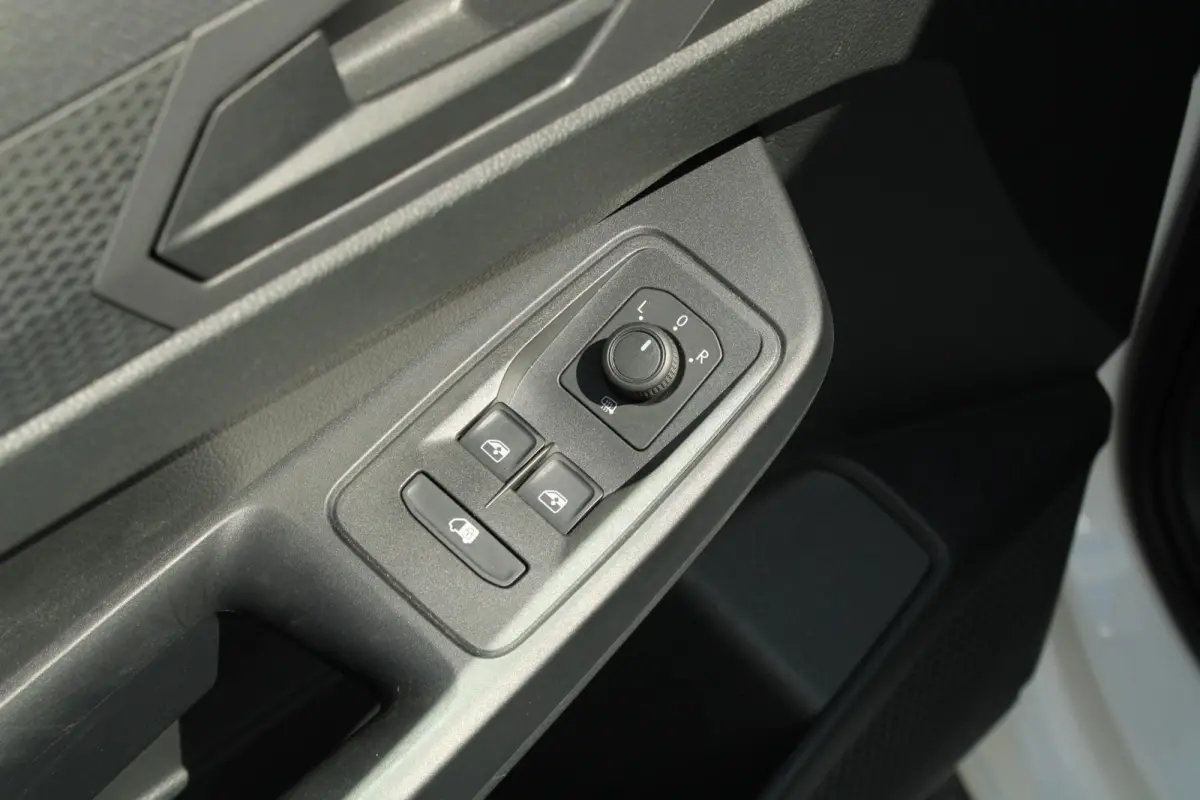 2.0 TDI 122pk DSG | Glaslook | Schuifdeur L+R | Navigatie | Parkeersensoren | Cruise Control | Airco
