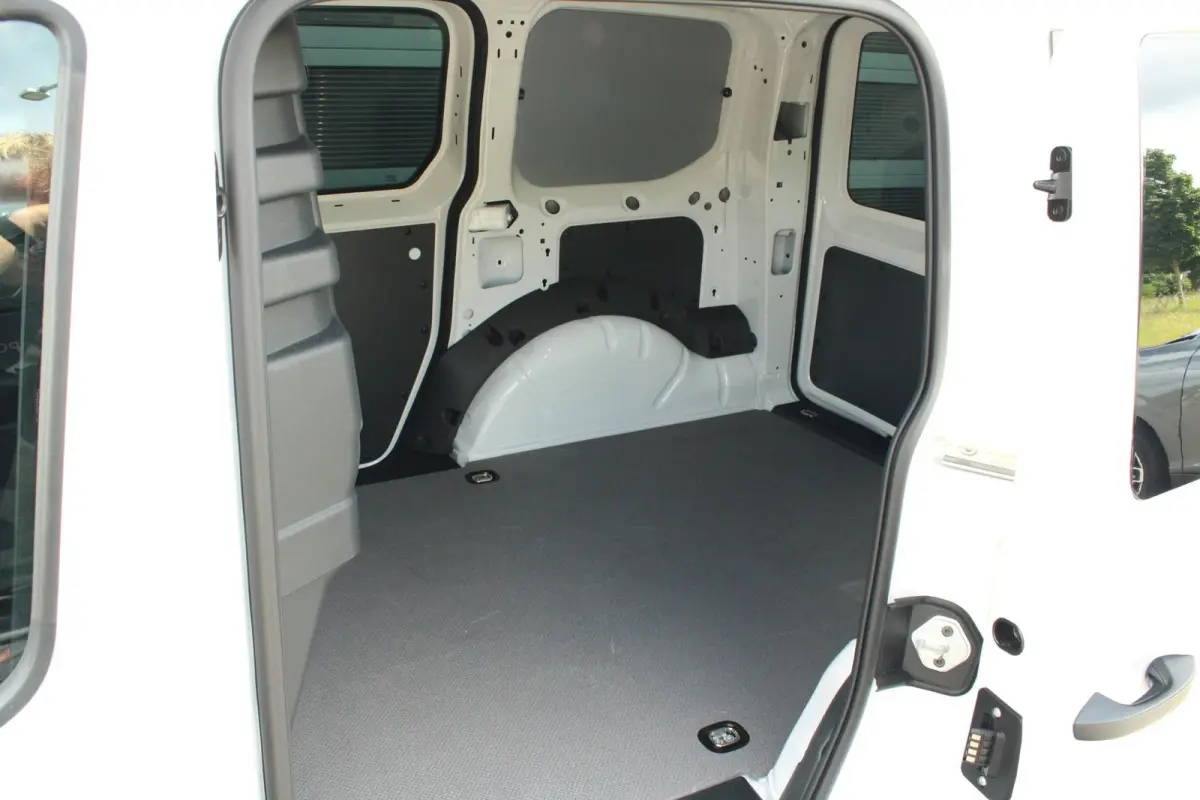 2.0 TDI 122pk DSG | Glaslook | Schuifdeur L+R | Navigatie | Parkeersensoren | Cruise Control | Airco