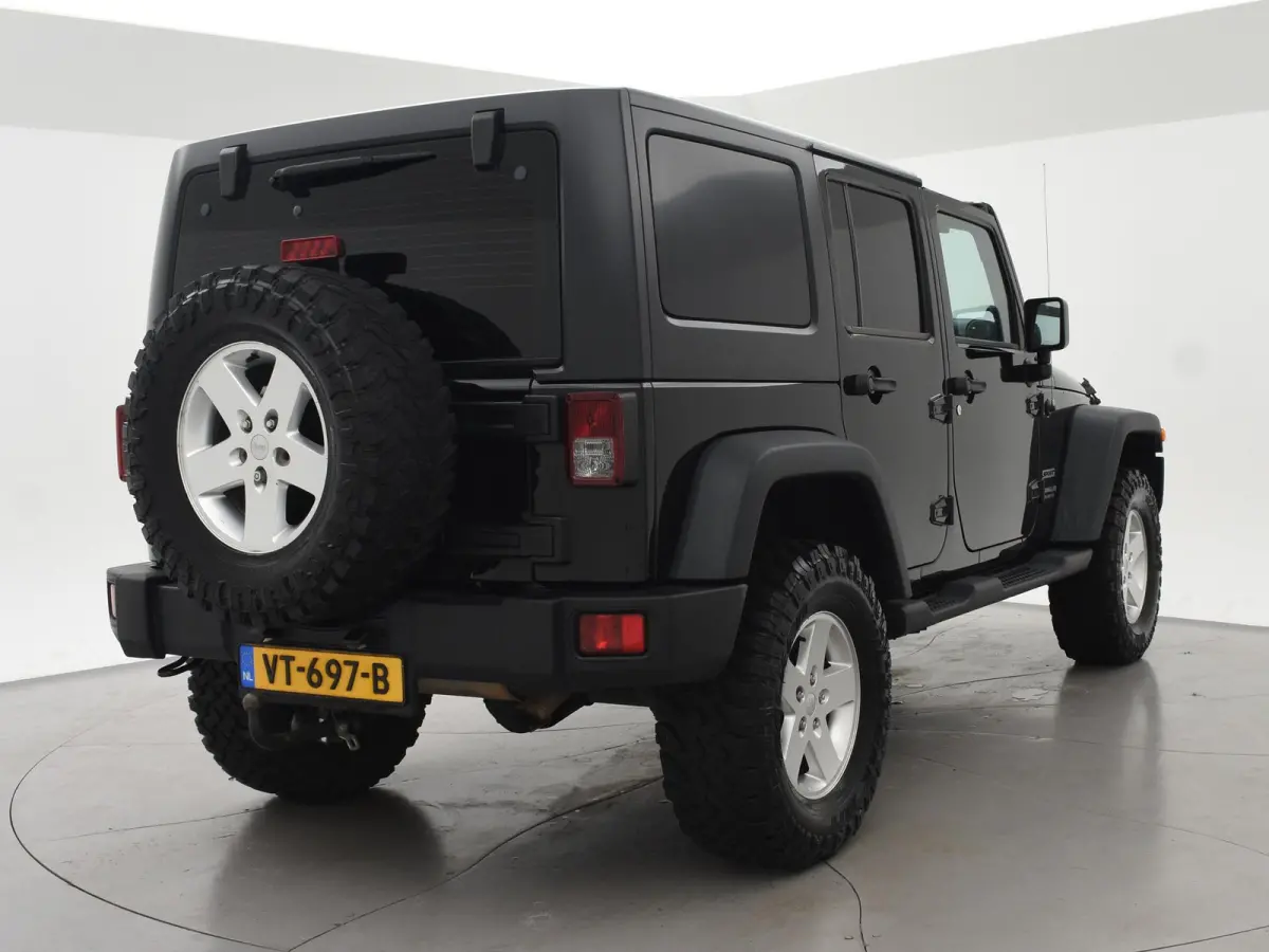 2.8 CRD 200 PK SPORT AUT. 4X4 GRIJS KENTEKEN *MARGE* + TREKHAAK