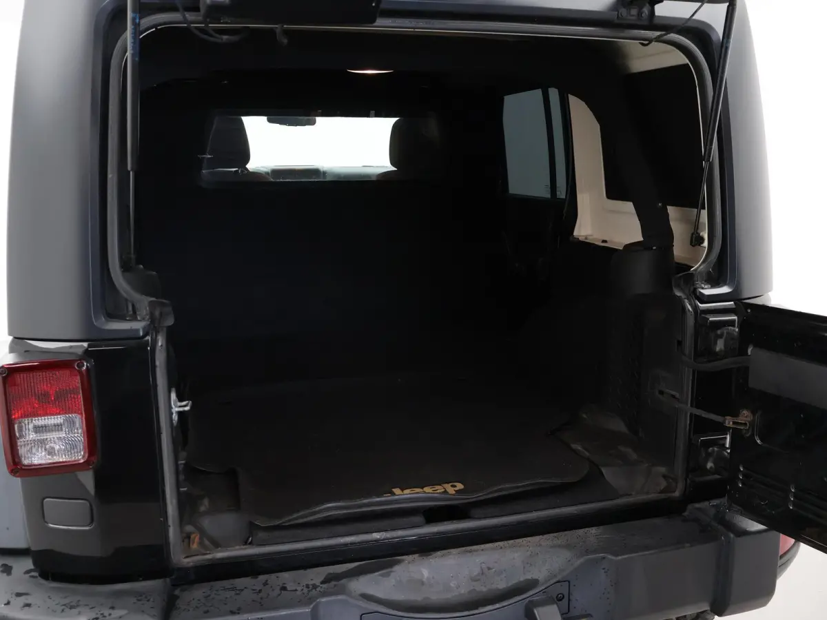 2.8 CRD 200 PK SPORT AUT. 4X4 GRIJS KENTEKEN *MARGE* + TREKHAAK