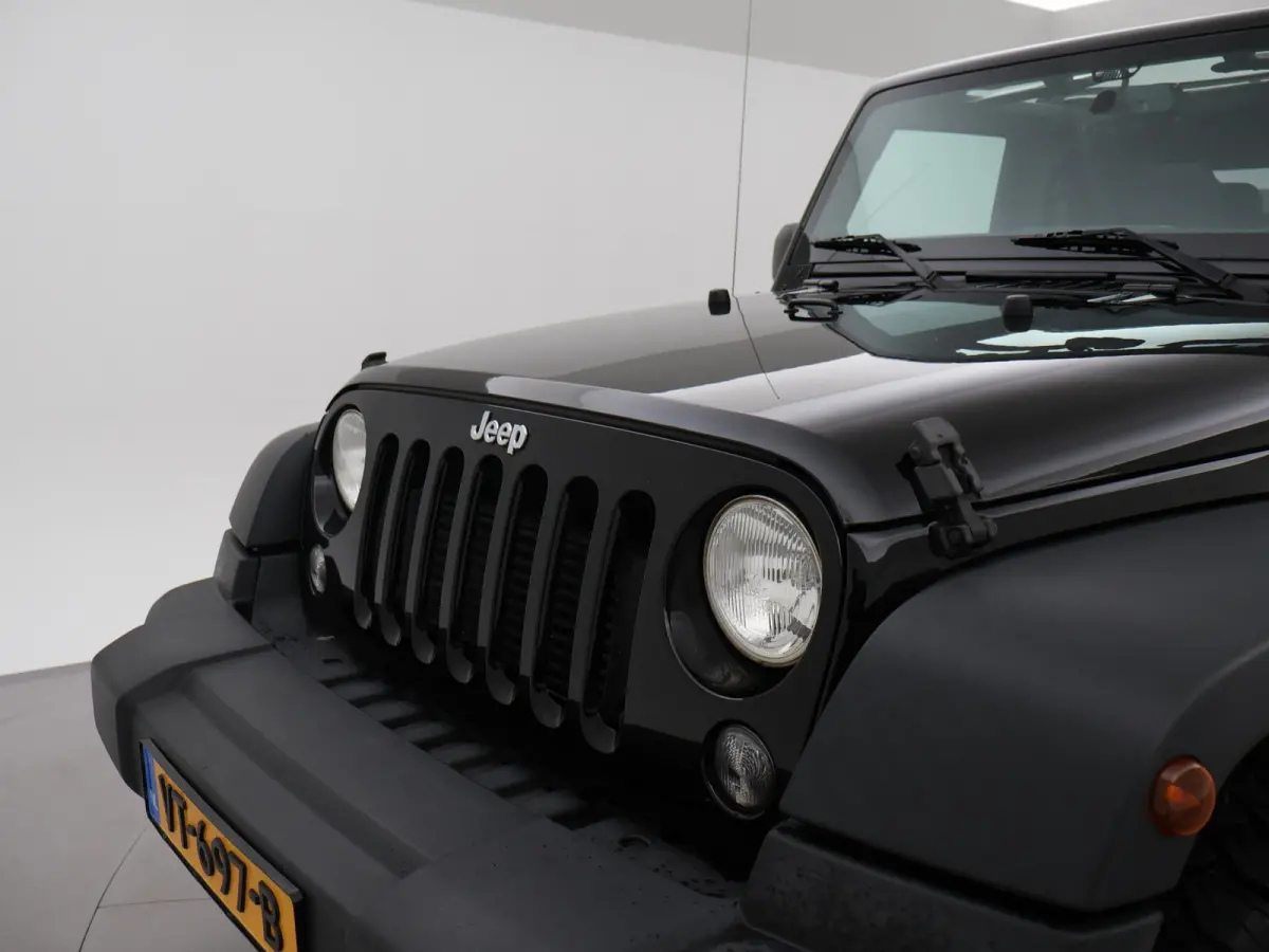 2.8 CRD 200 PK SPORT AUT. 4X4 GRIJS KENTEKEN *MARGE* + TREKHAAK