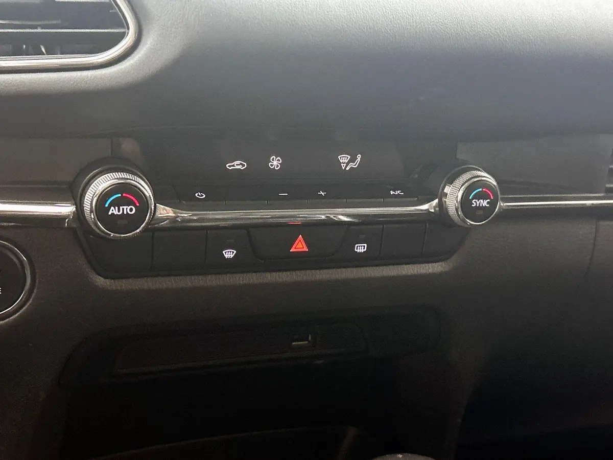 2.0 e-SkyActiv-X M Hybrid Comfort 360-CAMERA | HEAD-UP | AD-CRUISE