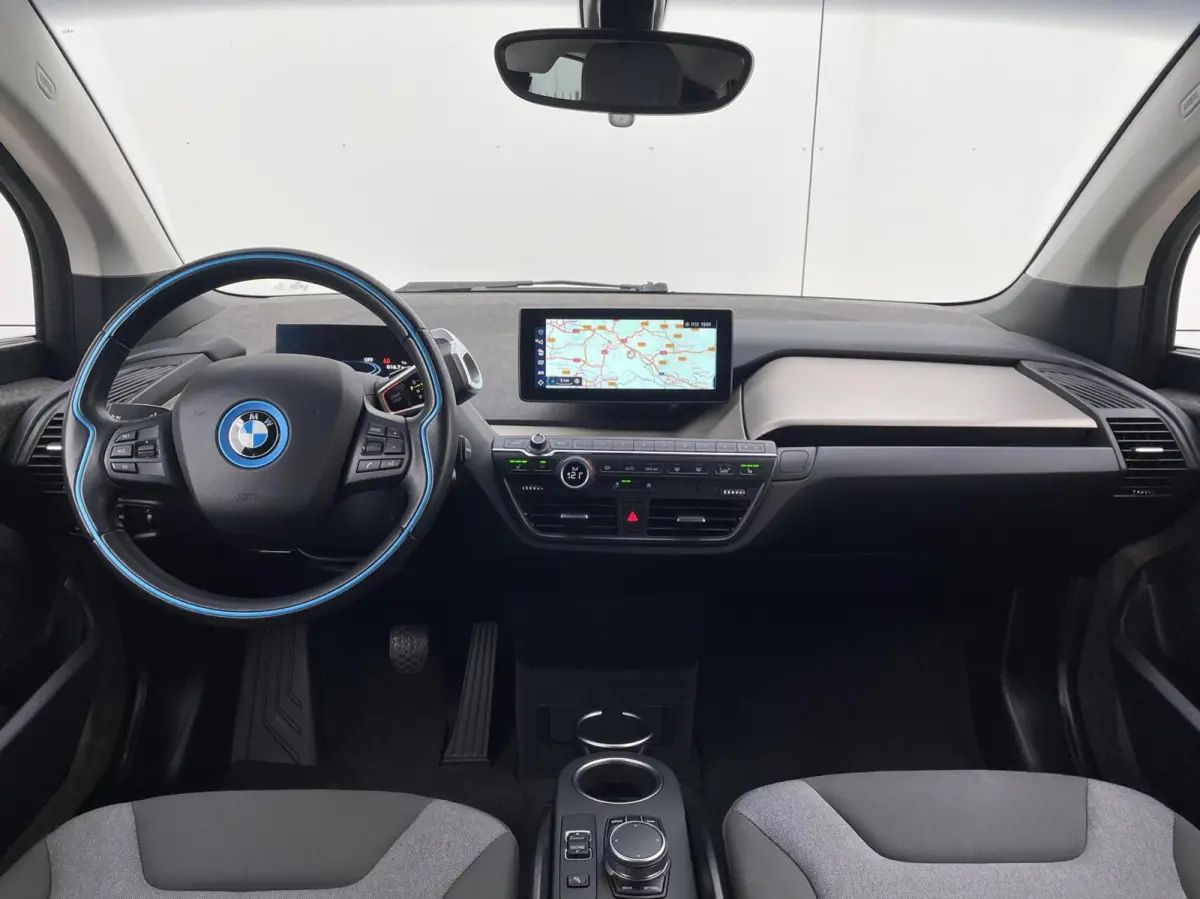 Dark Shadow Edition 120Ah 42 kWh Warmtepomp Navi Camera DAB Stoelverwarming 20 inch LM