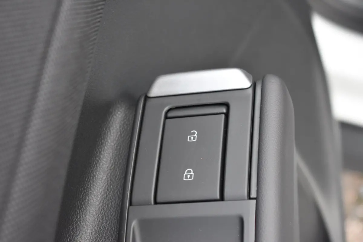 1.5 eTSI 116PK DSG-7 Life First Edition | CAMERA | VIRTUAL COCKPIT | APP. CONNECT | ADAPT. CRUISE | 17 INCH | LED | CLIMATE CONTROL