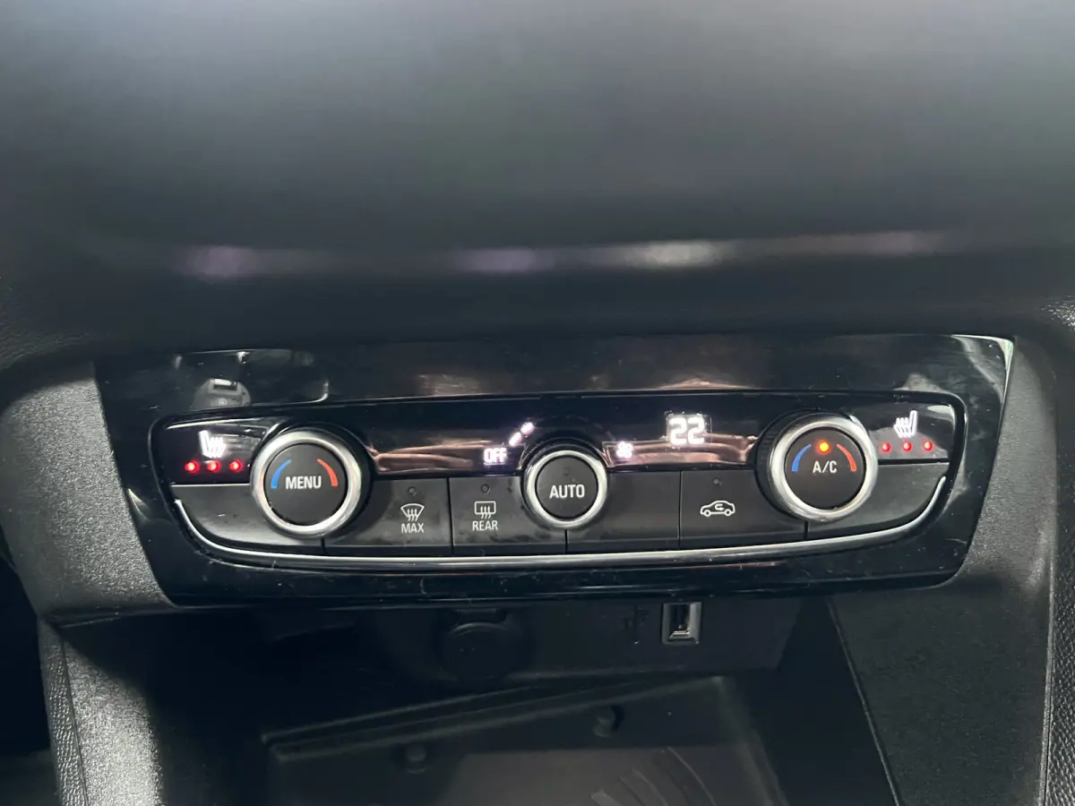1.2 GS Line | AUTOMAAT | CAMERA | CARPLAY | LED |