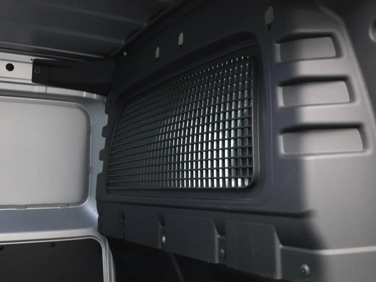2.0 TDI 102PK Airco | Multifunctioneel Stuurwiel | Parkeersensoren Achter | App-Connect | DAB+ | Cruise Control |