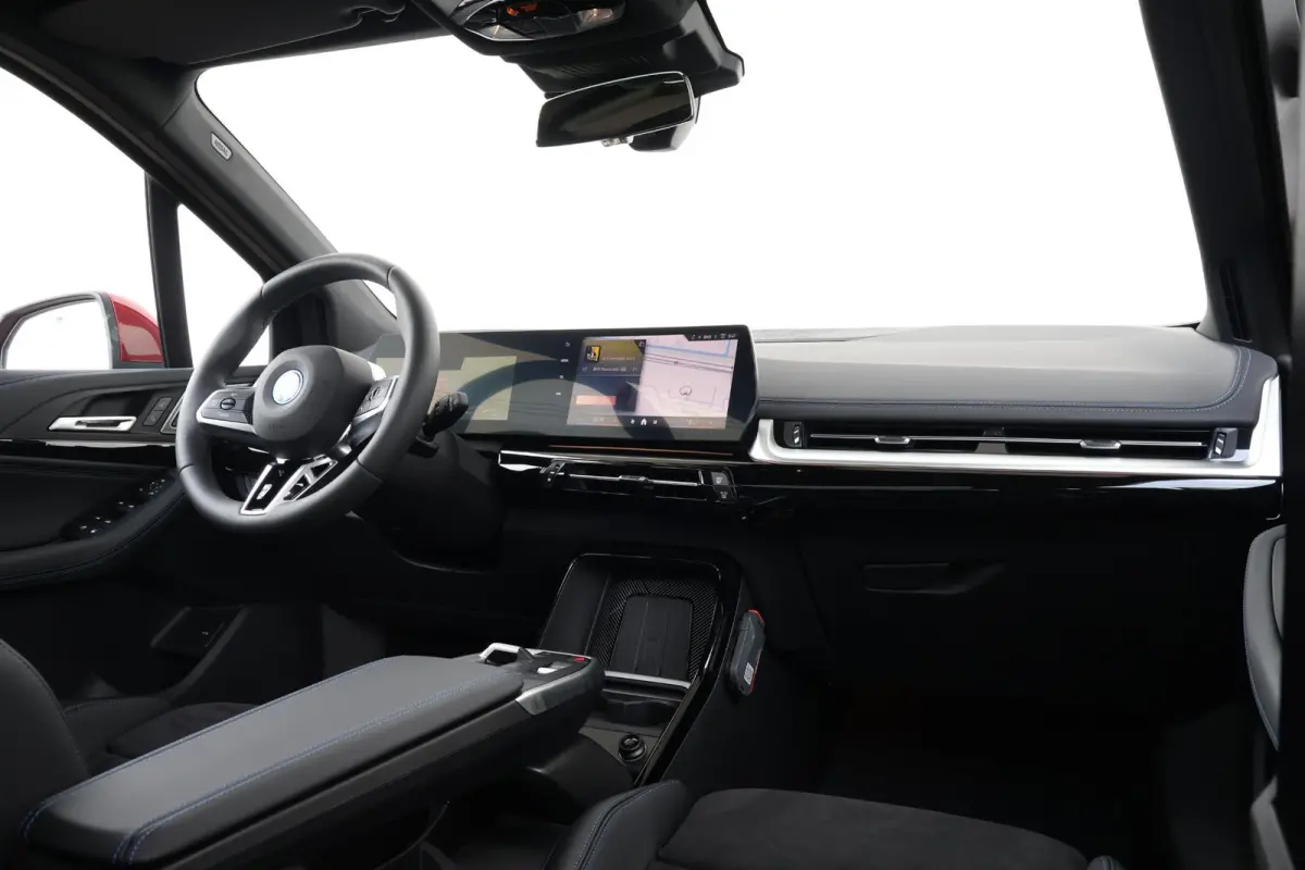 225e xDrive | SoH 100% | M Sportpakket | Stuurwielrand verwarmd | Comfort Access | panoramadak | Stoelverwarming | Driving Assistant Plus