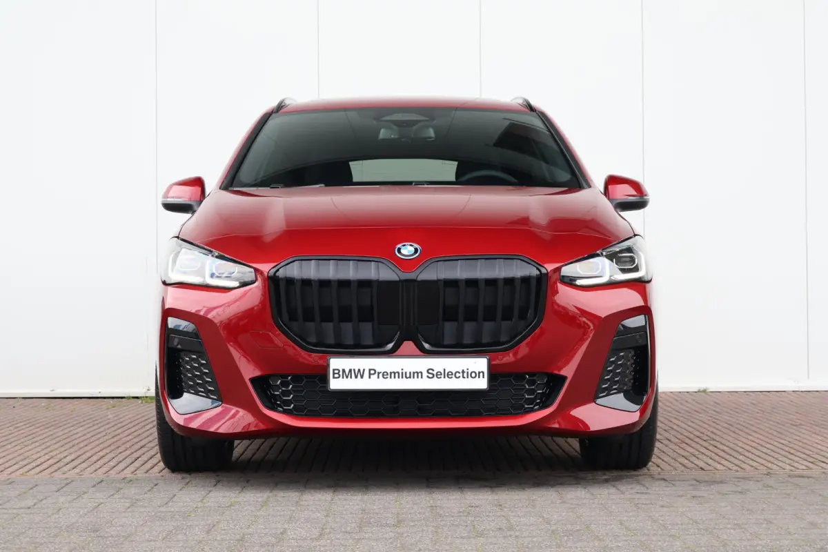 225e xDrive | SoH 100% | M Sportpakket | Stuurwielrand verwarmd | Comfort Access | panoramadak | Stoelverwarming | Driving Assistant Plus