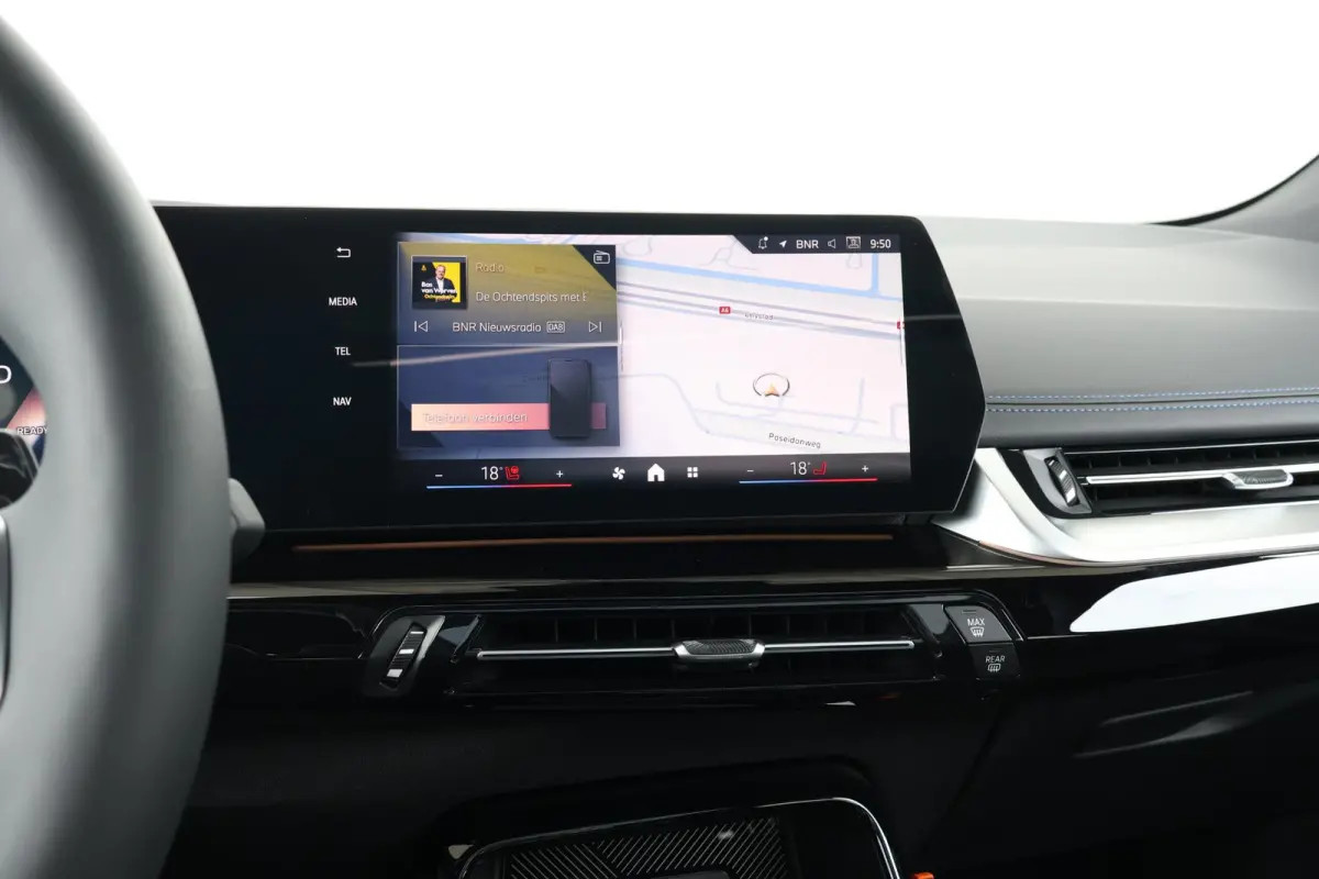 225e xDrive | SoH 100% | M Sportpakket | Stuurwielrand verwarmd | Comfort Access | panoramadak | Stoelverwarming | Driving Assistant Plus
