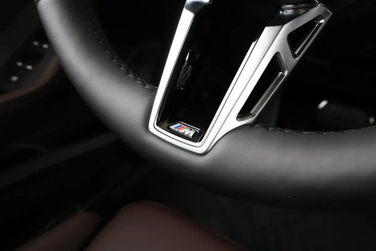 120 M Sport Design Edition M Sportpakket Pro | Stuurwielrand verwarmd | Comfort Access | panoramadak | Harman Kardon | Head-Up |Driving Assistant Plus |