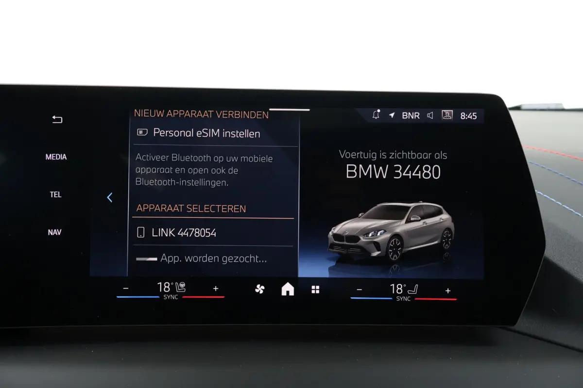 120 M Sport Design Edition M Sportpakket Pro | Stuurwielrand verwarmd | Comfort Access | panoramadak | Harman Kardon | Head-Up |Driving Assistant Plus |