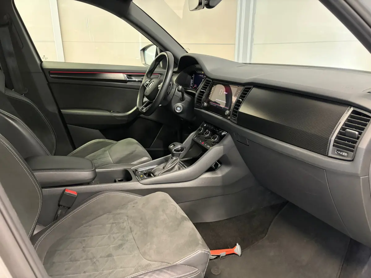 Sportline Business 1.5TSi DSG | Camera | Carplay | Navigatie |