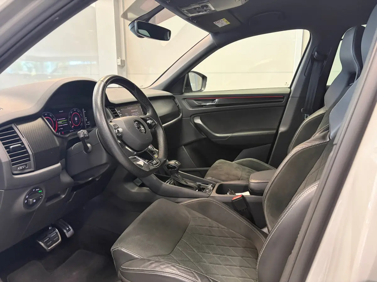 Sportline Business 1.5TSi DSG | Camera | Carplay | Navigatie |