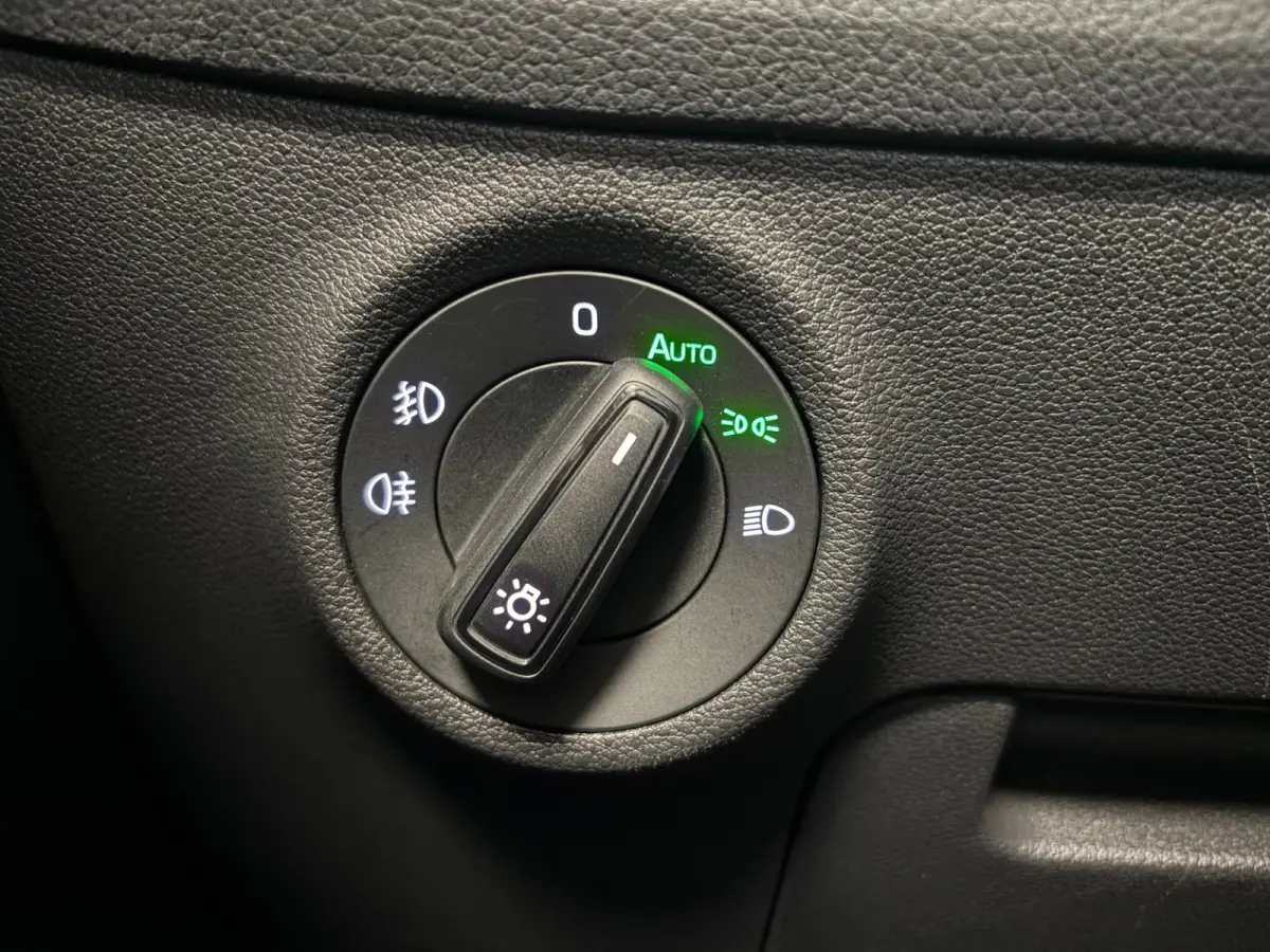 Sportline Business 1.5TSi DSG | Camera | Carplay | Navigatie |