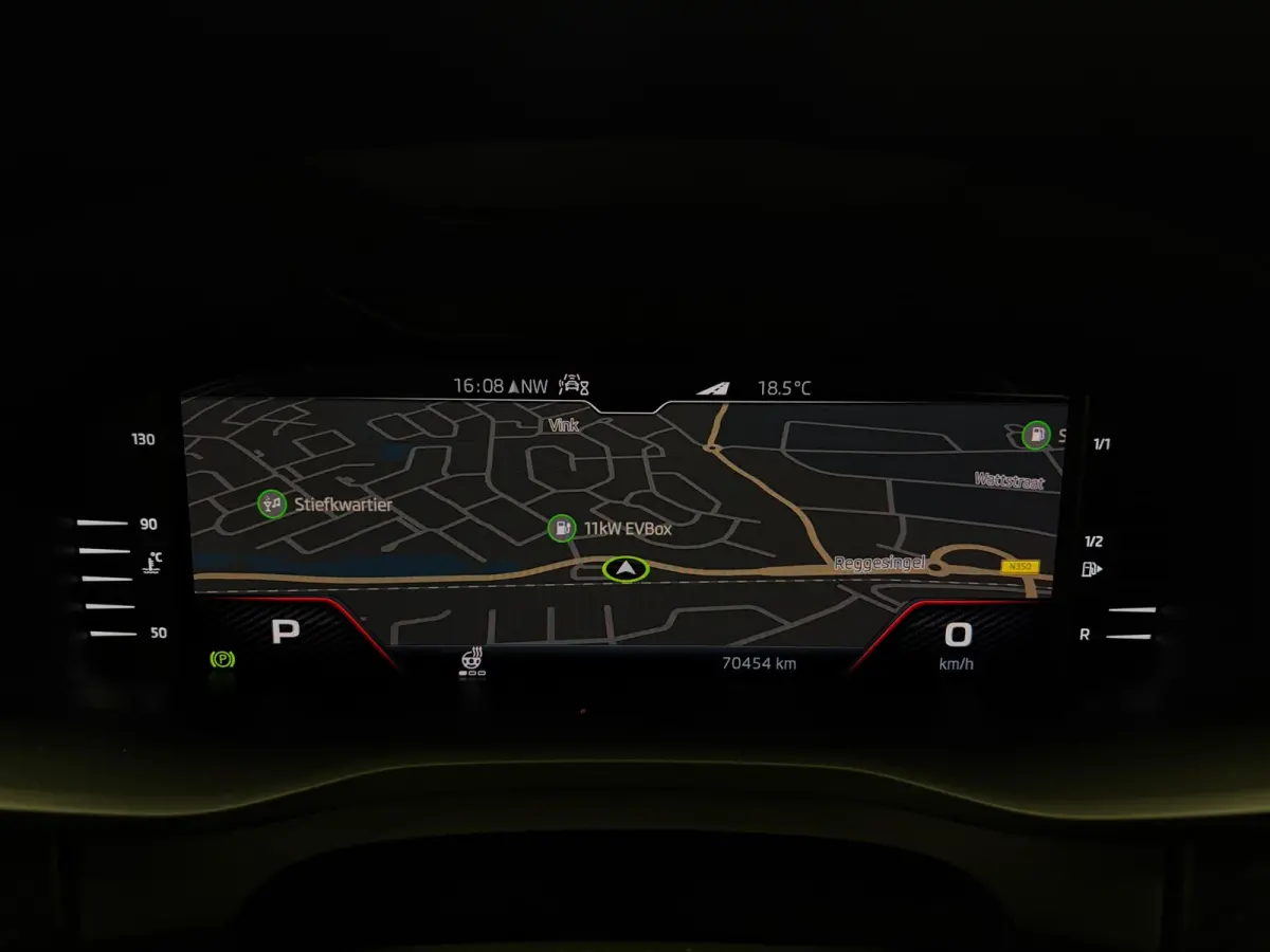 Sportline Business 1.5TSi DSG | Camera | Carplay | Navigatie |