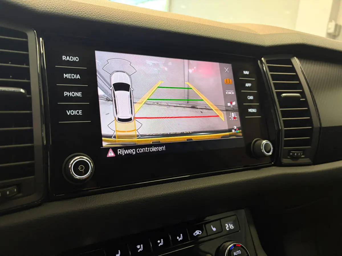 Sportline Business 1.5TSi DSG | Camera | Carplay | Navigatie |