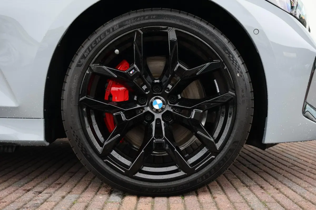 330e | SoH 100% | M Sportpakket Pro | Comfort Access | Trekhaak | Panoramadak | Driving Assistant Professional | HiFi | Stoelverwarming